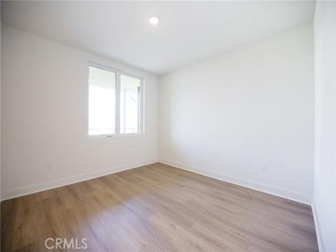 414 Main 415 Street, Huntington Beach, CA