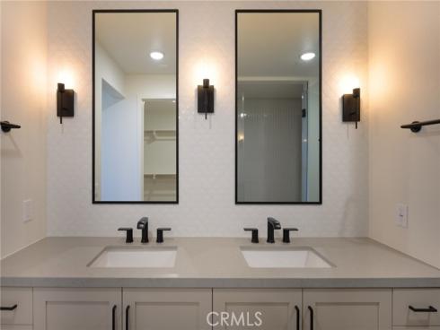 414 Main 415 Street, Huntington Beach, CA