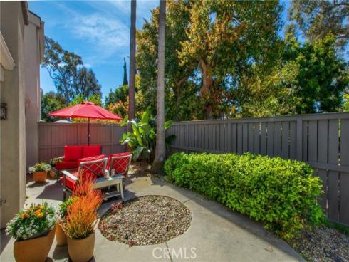 7286 Mast Drive, Huntington Beach, CA