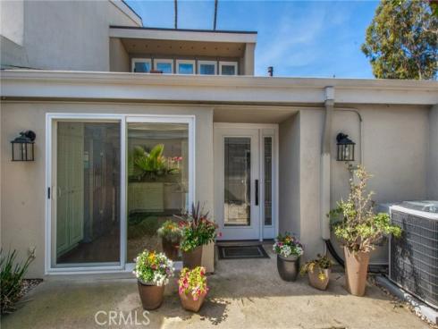 7286 Mast Drive, Huntington Beach, CA