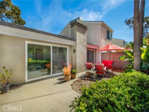 7286 Mast Drive, Huntington Beach, CA