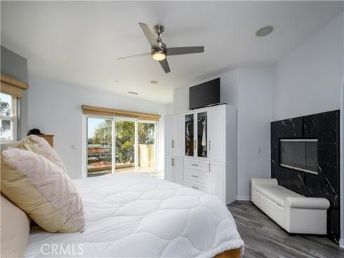 613 Frankfort Avenue, Huntington Beach, CA