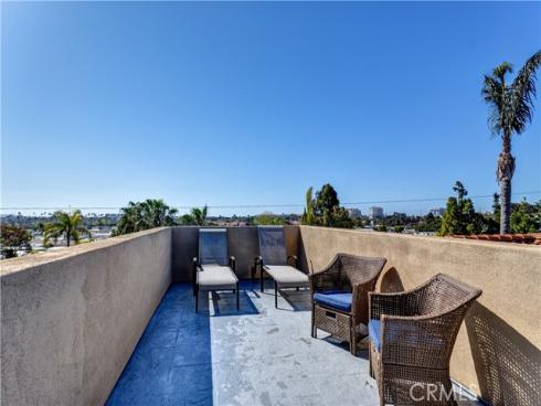 613 Frankfort Avenue, Huntington Beach, CA
