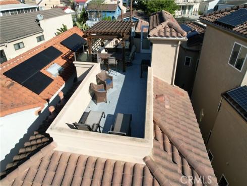 613 Frankfort Avenue, Huntington Beach, CA