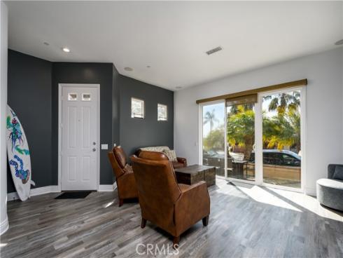 613 Frankfort Avenue, Huntington Beach, CA