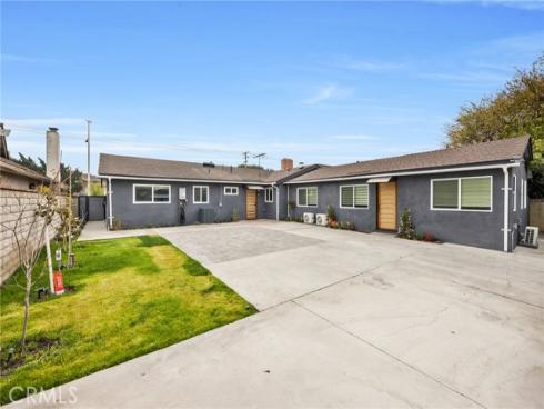 5591 Heil Avenue , Huntington Beach, CA
