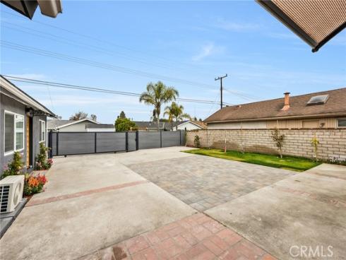 5591 Heil Avenue , Huntington Beach, CA