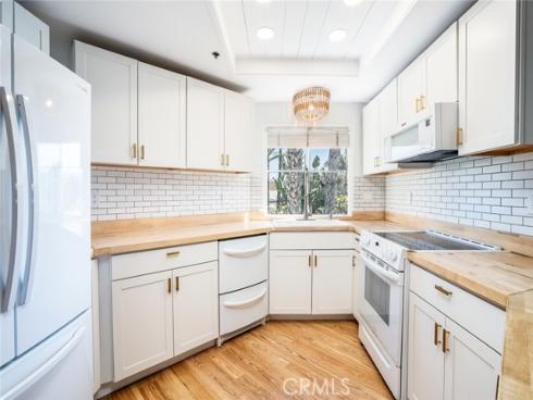 310 Lake 216 Street, Huntington Beach, CA