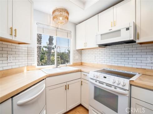 310 Lake 216 Street, Huntington Beach, CA