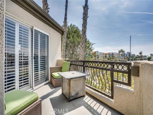 310 Lake 216 Street, Huntington Beach, CA