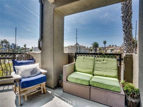 310 Lake 216 Street, Huntington Beach, CA