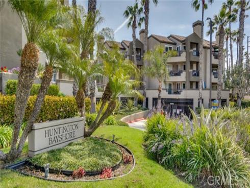 310 Lake 216 Street, Huntington Beach, CA