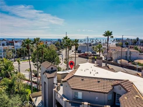 310 Lake 216 Street, Huntington Beach, CA