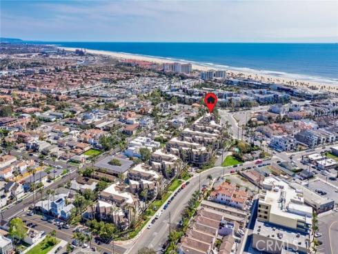 310 Lake 216 Street, Huntington Beach, CA