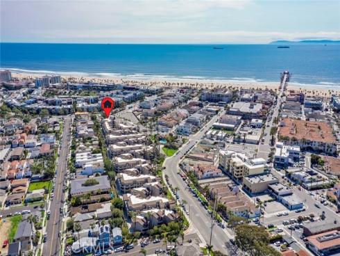 310 Lake 216 Street, Huntington Beach, CA