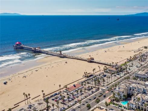 310 Lake 216 Street, Huntington Beach, CA