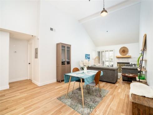 310 Lake 216 Street, Huntington Beach, CA