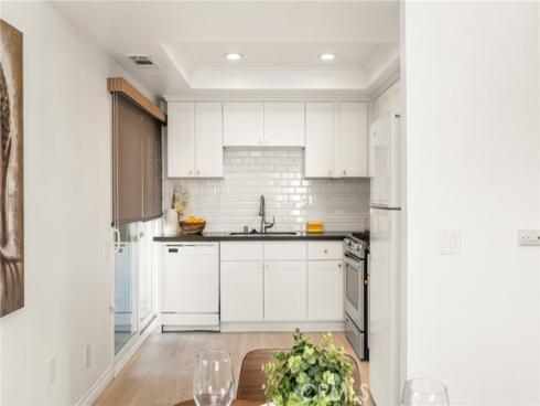 16927 Bluewater Lane, Huntington Beach, CA