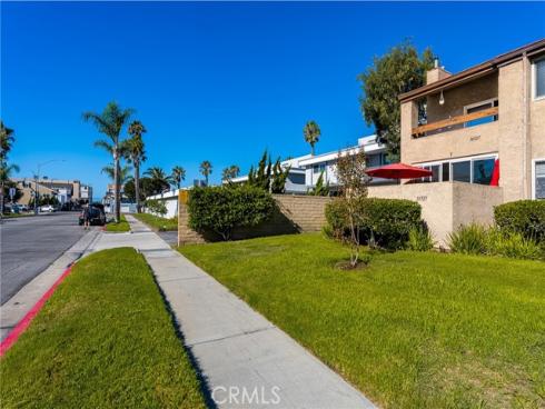 16927 Bluewater Lane, Huntington Beach, CA