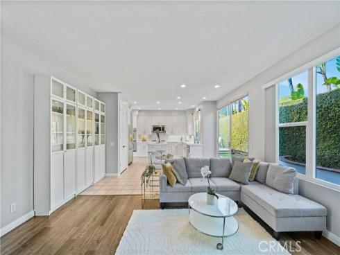 6885 Cambria Cove Circle, Huntington Beach, CA