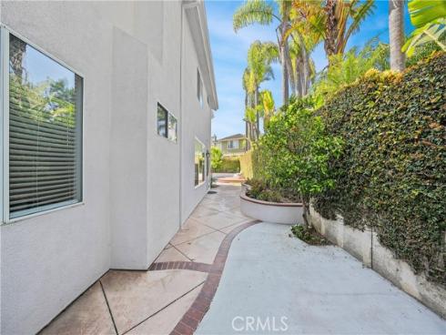 6885 Cambria Cove Circle, Huntington Beach, CA