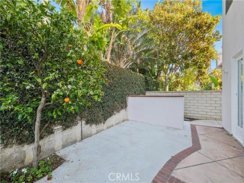 6885 Cambria Cove Circle, Huntington Beach, CA