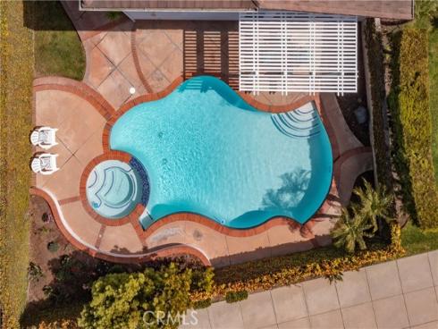 6885 Cambria Cove Circle, Huntington Beach, CA