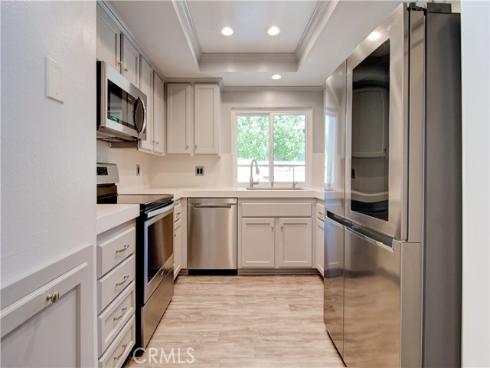 8777 Coral Springs 11B Court, Huntington Beach, CA