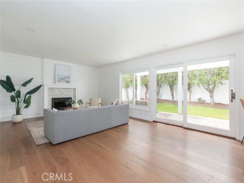 18141 Lakepoint Lane, Huntington Beach, CA