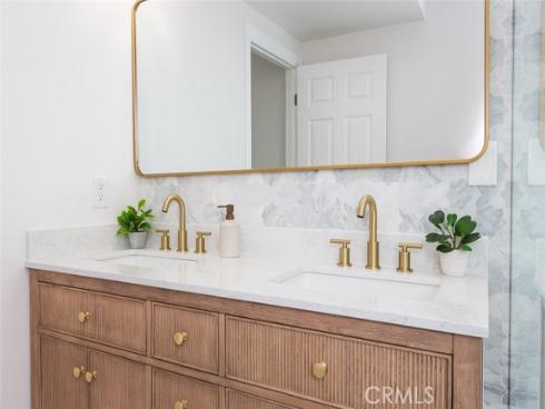 18141 Lakepoint Lane, Huntington Beach, CA