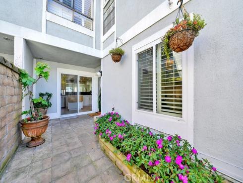 3512 Bravata Drive, Huntington Beach, CA