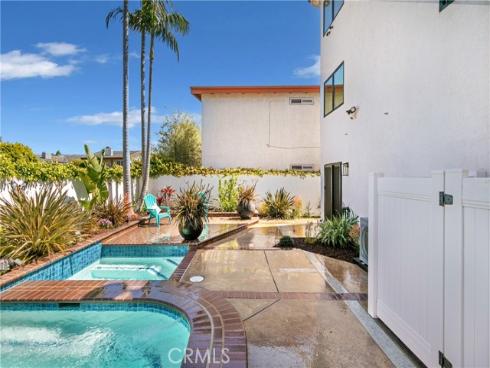 4651 Los Patos Avenue, Huntington Beach, CA