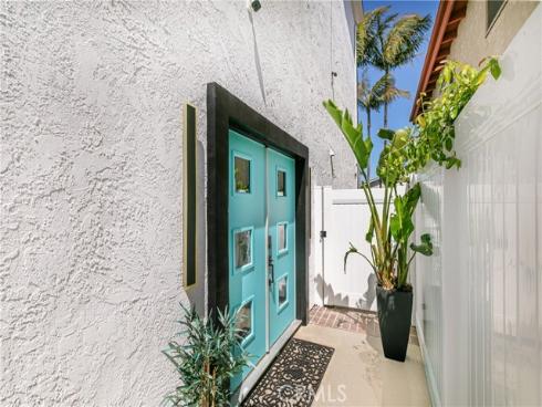 4651 Los Patos Avenue, Huntington Beach, CA