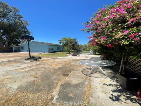 2410 Florida Street, Huntington Beach, CA