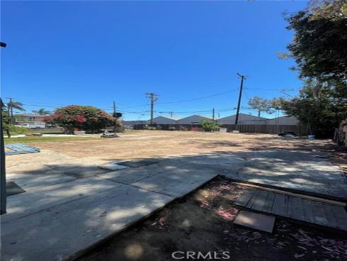 2410 Florida Street, Huntington Beach, CA