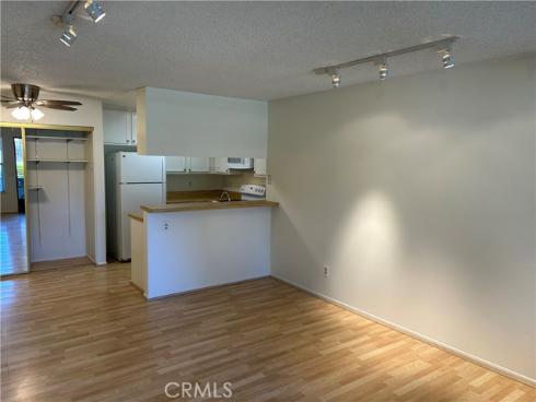 18232 Parkview 103 Lane, Huntington Beach, CA