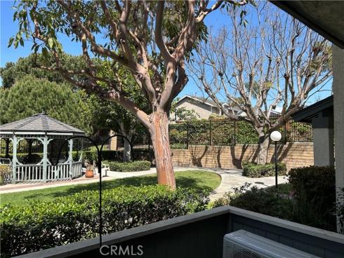 18232 Parkview 103 Lane, Huntington Beach, CA