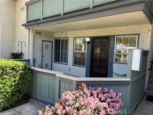 18232  Parkview  103  Lane, Huntington Beach, CA