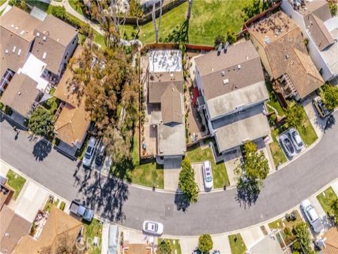 8292  Manifesto   Circle, Huntington Beach, CA