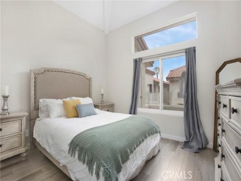 1400 Pacific Coast 305 , Huntington Beach, CA