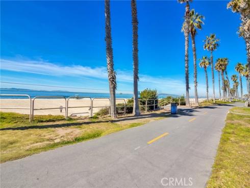 1400 Pacific Coast 305 , Huntington Beach, CA