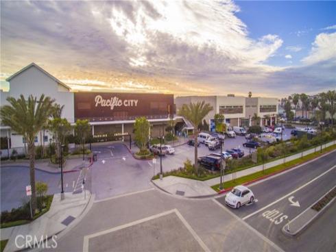 1400 Pacific Coast 305 , Huntington Beach, CA