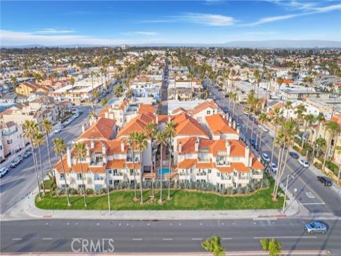 1400 Pacific Coast 305 , Huntington Beach, CA
