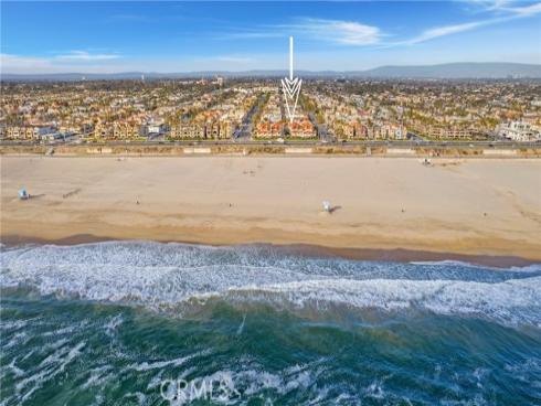 1400 Pacific Coast 305 , Huntington Beach, CA