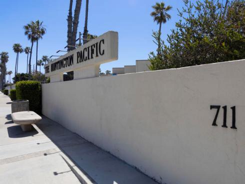 711 Pacific Coast Highway 206 , Huntington Beach, CA