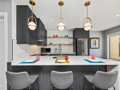 711 Pacific Coast Highway 206 , Huntington Beach, CA