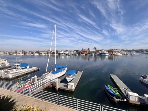 17114 Bluewater 141 Lane, Huntington Beach, CA