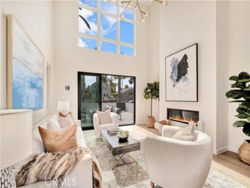 607 12th Street, Huntington Beach, CA