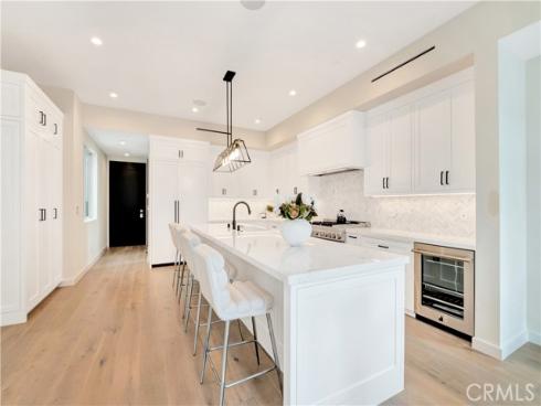 607 12th Street, Huntington Beach, CA