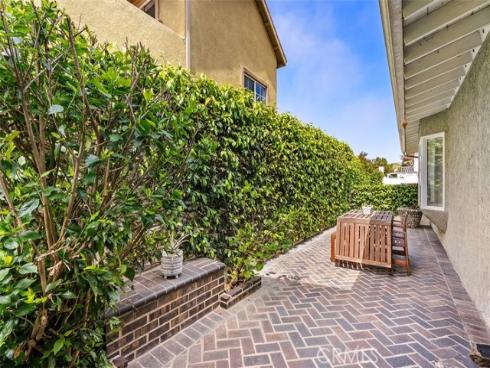 8381 Lomond Drive, Huntington Beach, CA